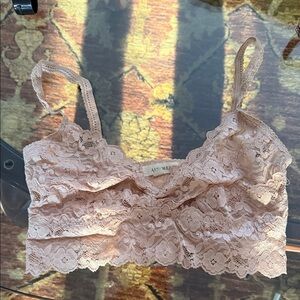 Alythea Lace Bandeau in Soft beige size M